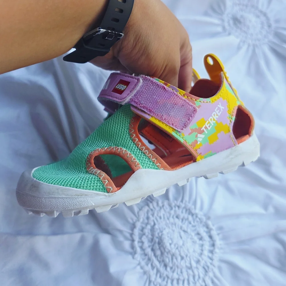 ADIDAS TERREX X LEGO® CAPTAIN TOEY SANDALS-10K